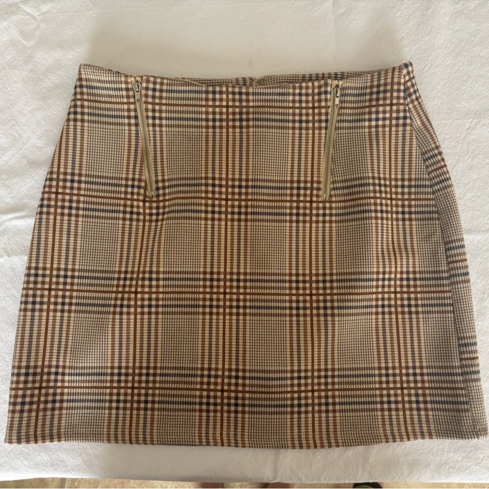 Le Lis Checkered Brown Mini Skirt